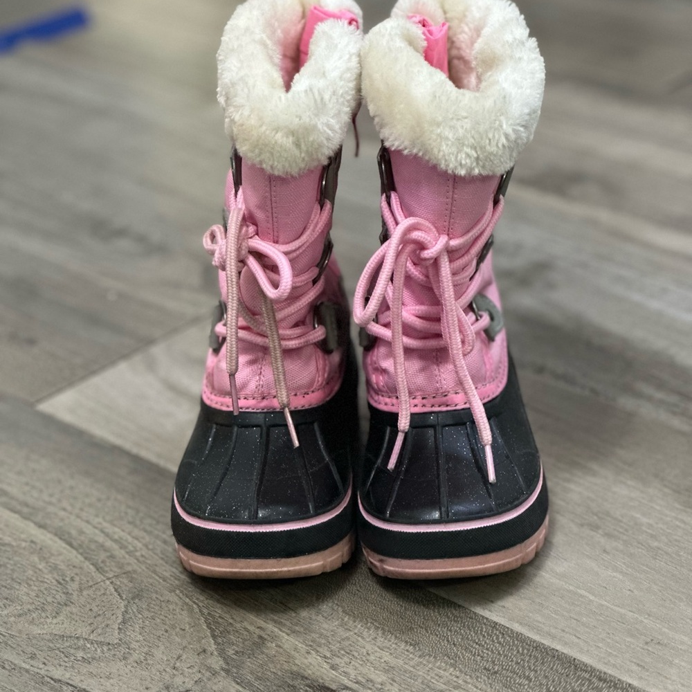 Amazon Pink and Black Rain & Snow Boots with Waterproof Design